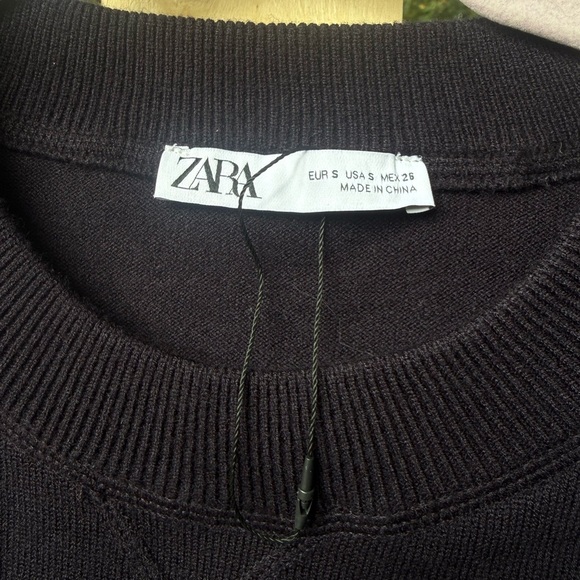 Zara Charcoal Knit Pullover - Picture 3 of 3